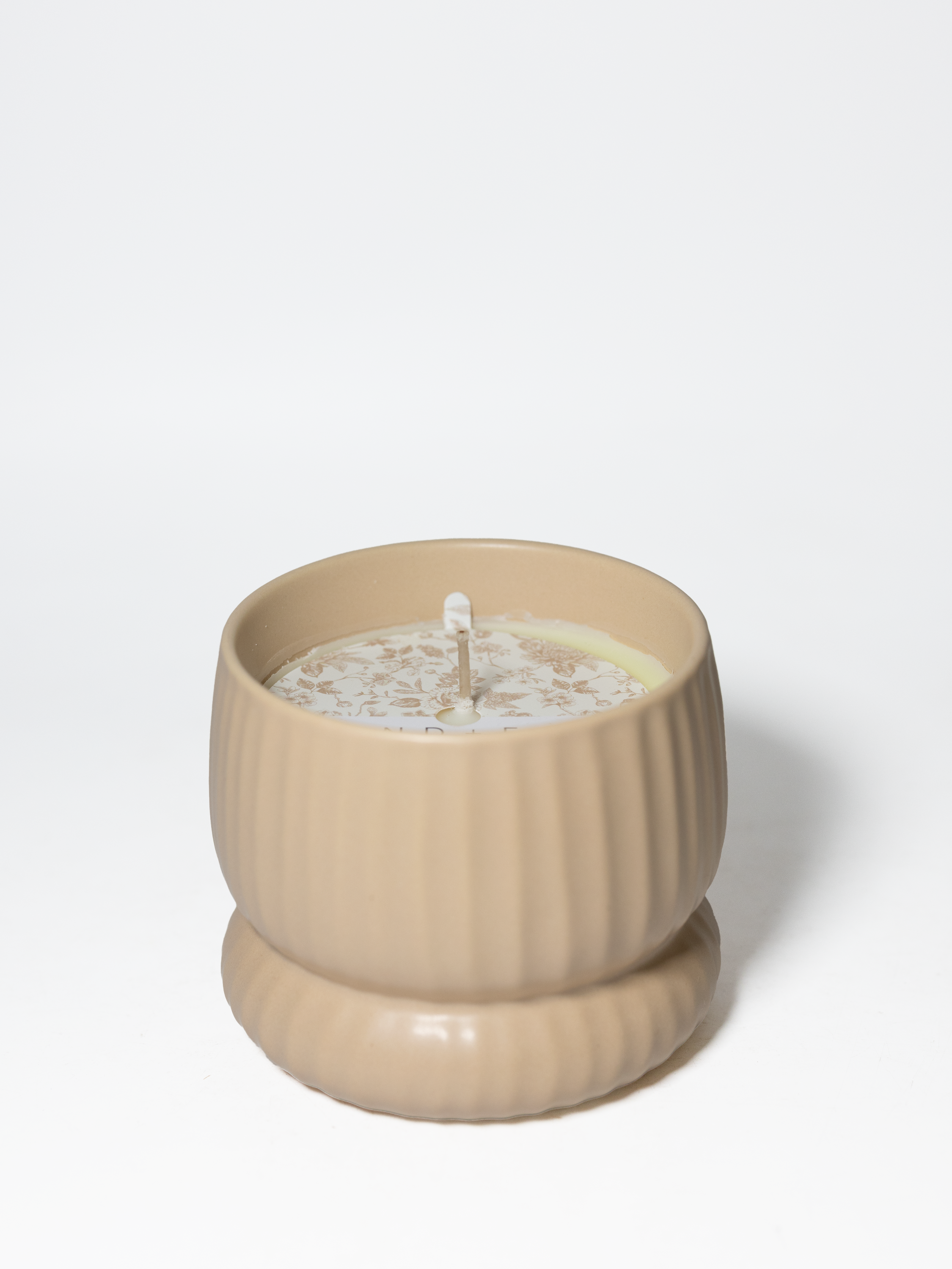 Cashmere & Linen 10 oz scented candle | Shop Sand + Fog