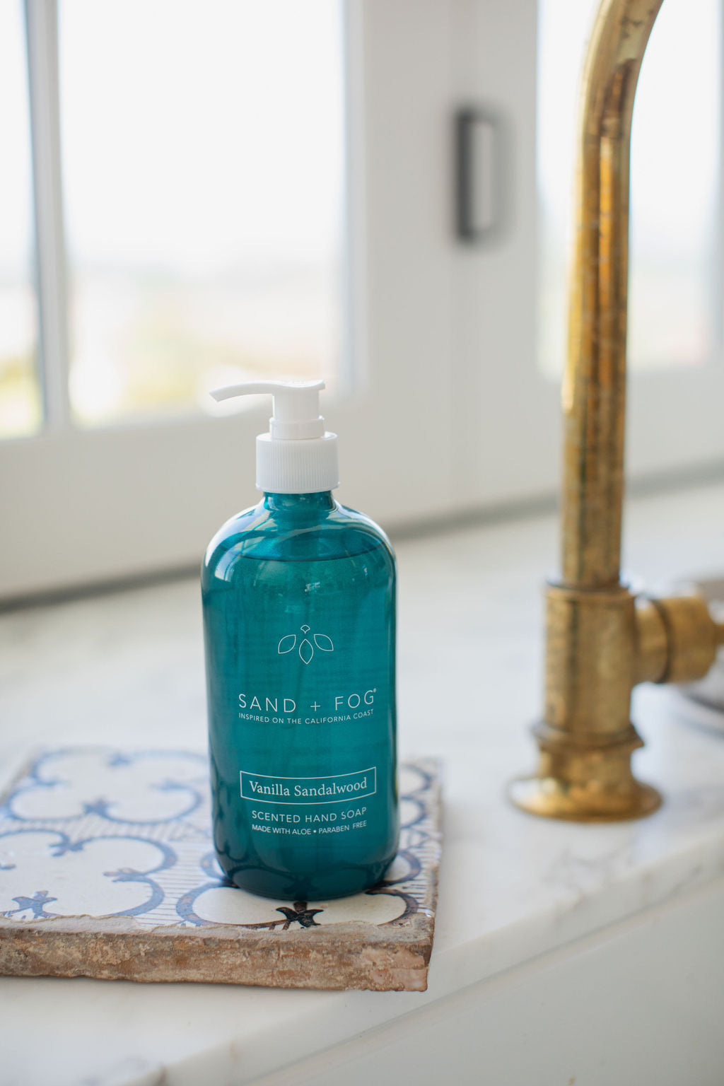 Vanilla Sandalwood 15.7 oz Liquid Hand Soap | Shop Sand + Fog