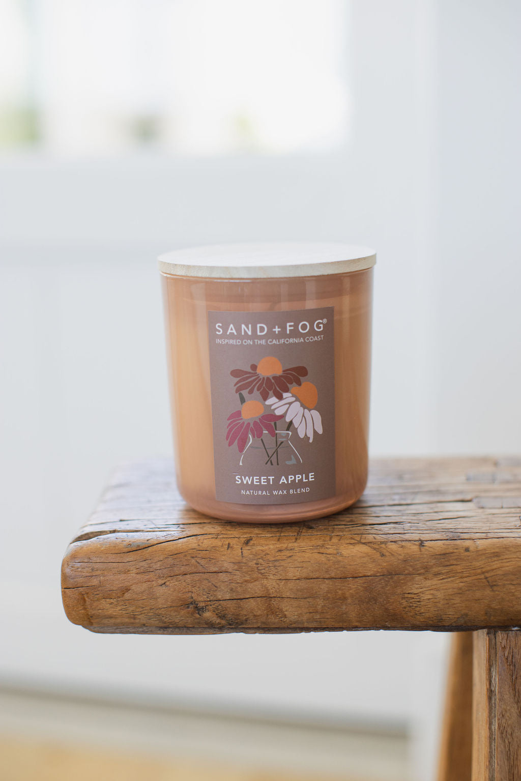 Sweet Apple 10 oz scented candle | Shop Sand + Fog