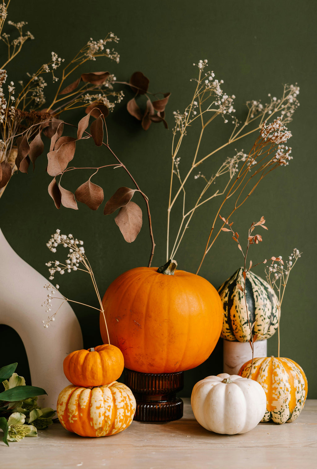 Sand + Paws Pumpkin & Eucalyptus 12 oz scented candle | Shop Sand + Paws